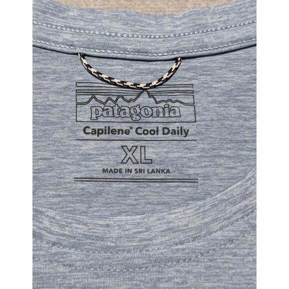 Patagonia Women’s XL Trail Running T-Shirt Blue Capilene Cool Daily Performance - Picture 9 of 12